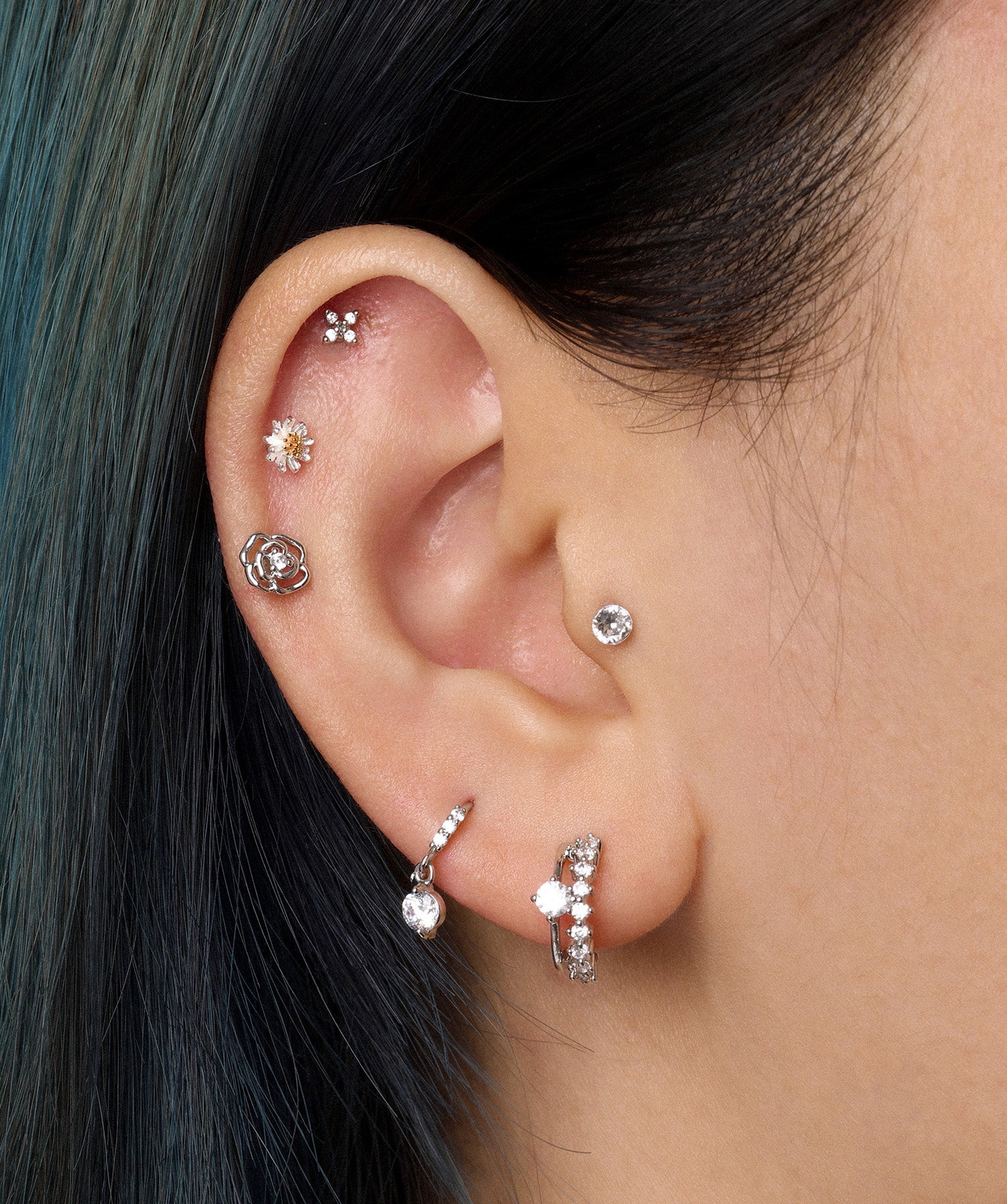 Hollow Rose Flower Stud - OumoJewelry