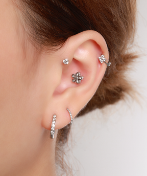 Shiny Flower Flatback Stud - OumoJewelry