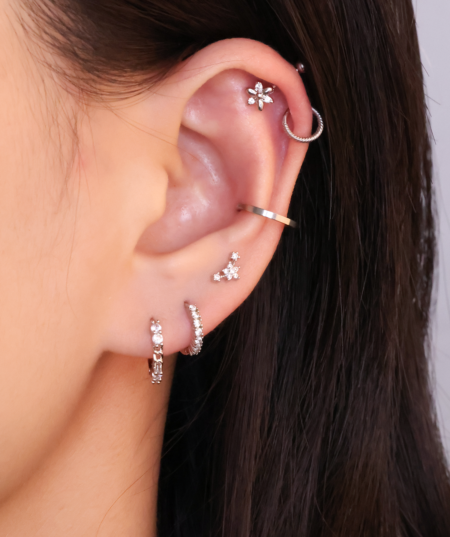 Chain-Shaped Gemstone Hoop - OumoJewelry